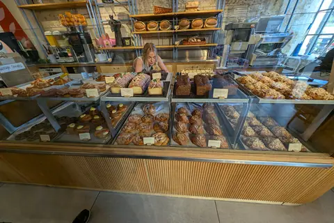 Little Purple Cakery photo 2